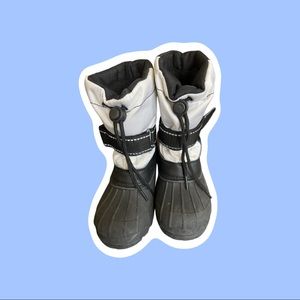 Kids snow boots
